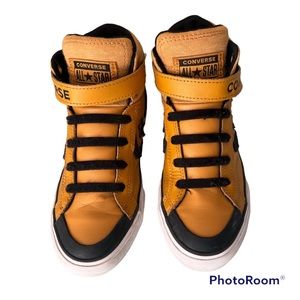 Converse Pro Blaze Strap Hi ‘Turmeric Gold’ Junior Youth size 3